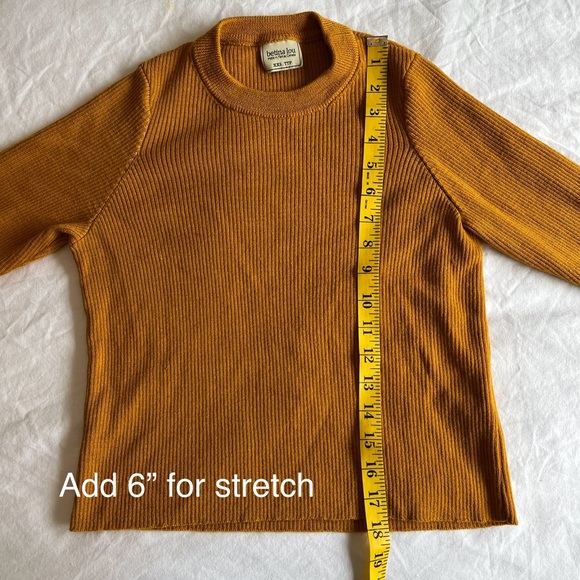 Betina Lou Mustard Yellow Fine Italian Wool Cropped Sweater Size XS - Picture 6 of 12